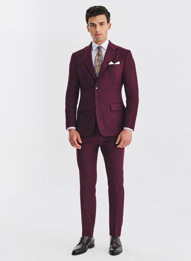 Kostiumas darbo vietoje: specialistas pateikia 5 svarbiausius pasirinkimo aspektus